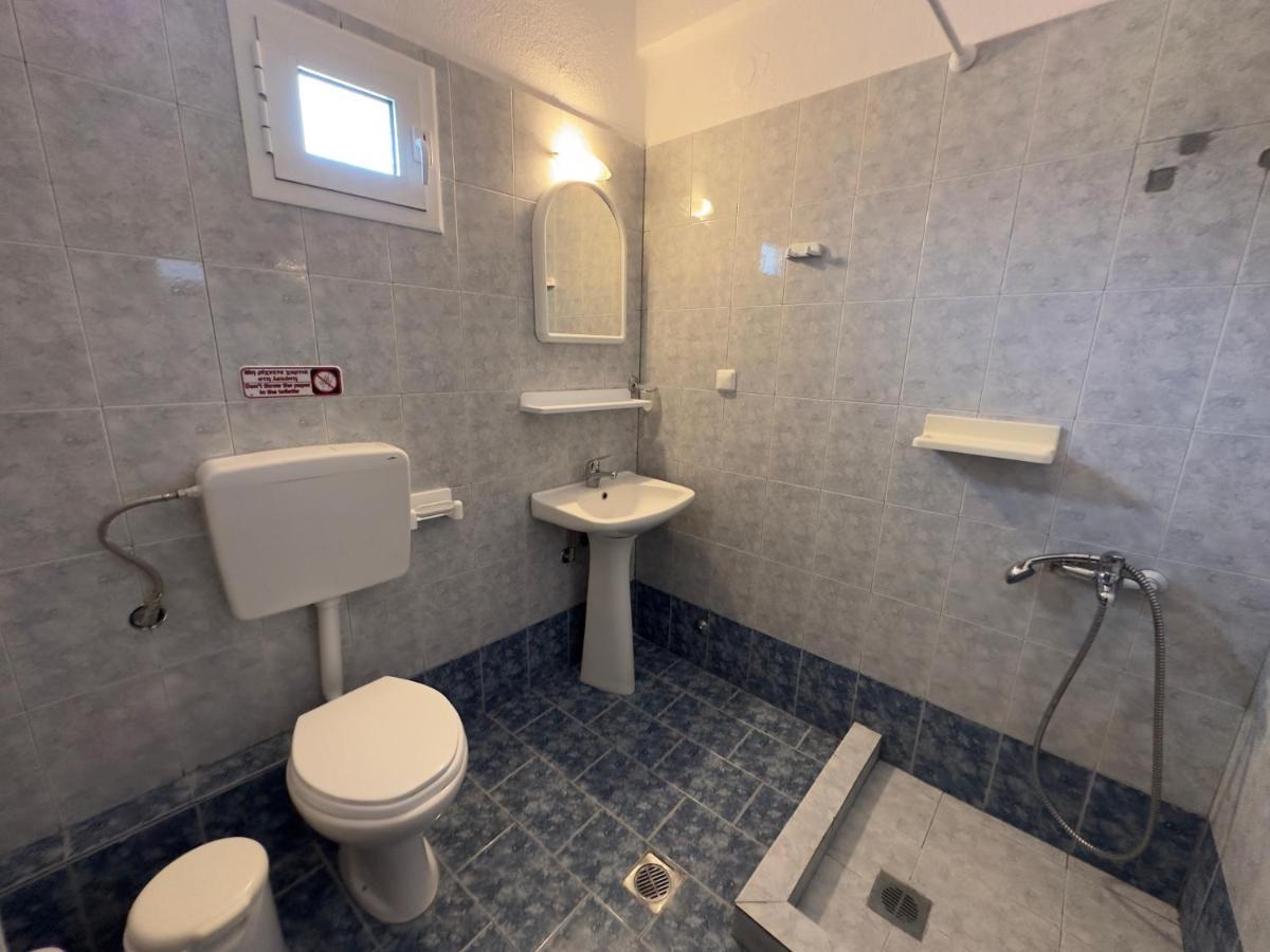 Anna Rooms Vrasná Exteriör bild