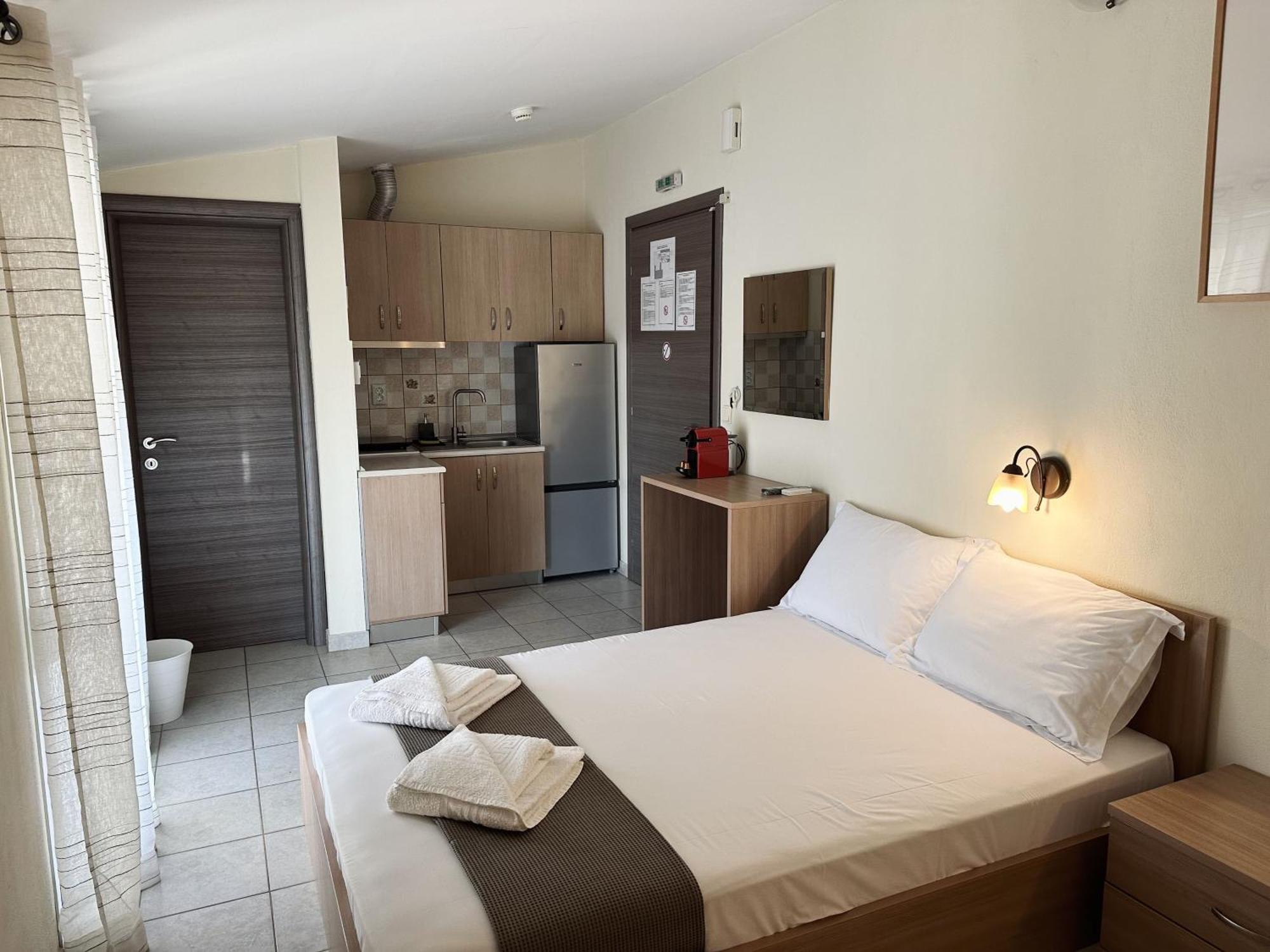 Anna Rooms Vrasná Exteriör bild